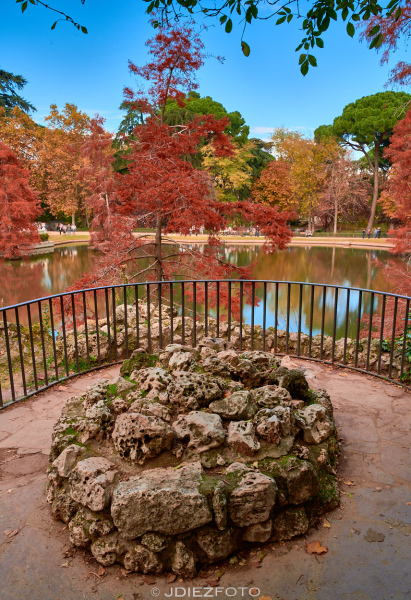 Palacio de Cristal del Parque del Retiro en Otoño